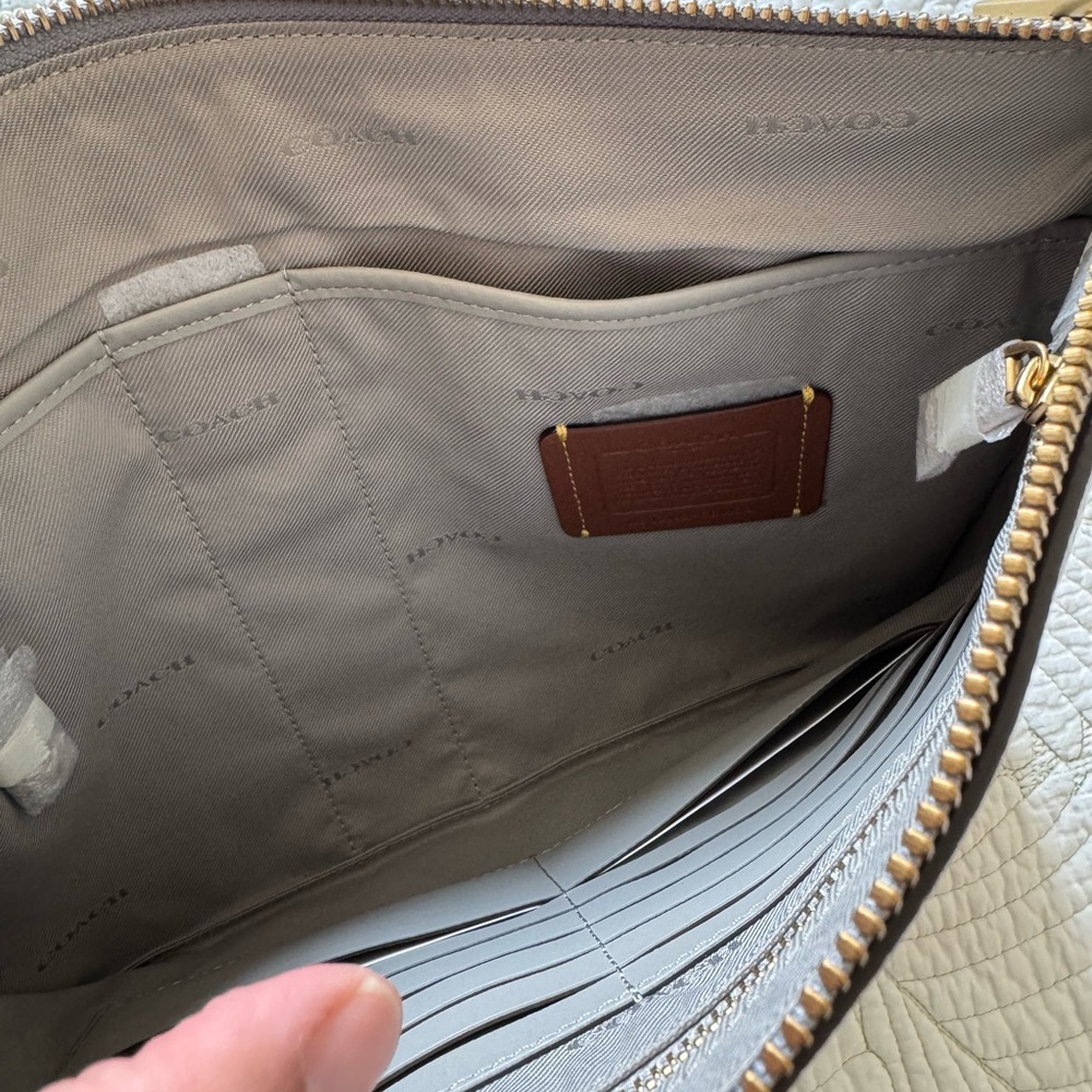 Coach Silver Tech Pouch Brand New - Picture 6 of 13